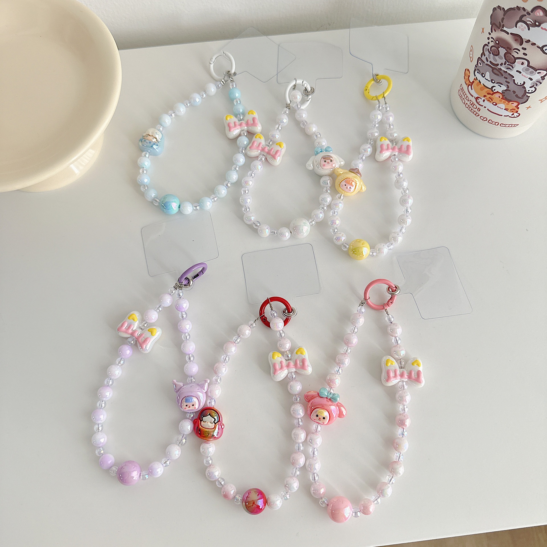 Dulce viento encantador cuentas de dibujos animados para teléfonos móviles colgante colgante colgante universal bolso colgante de cuentas hechas a mano colorido