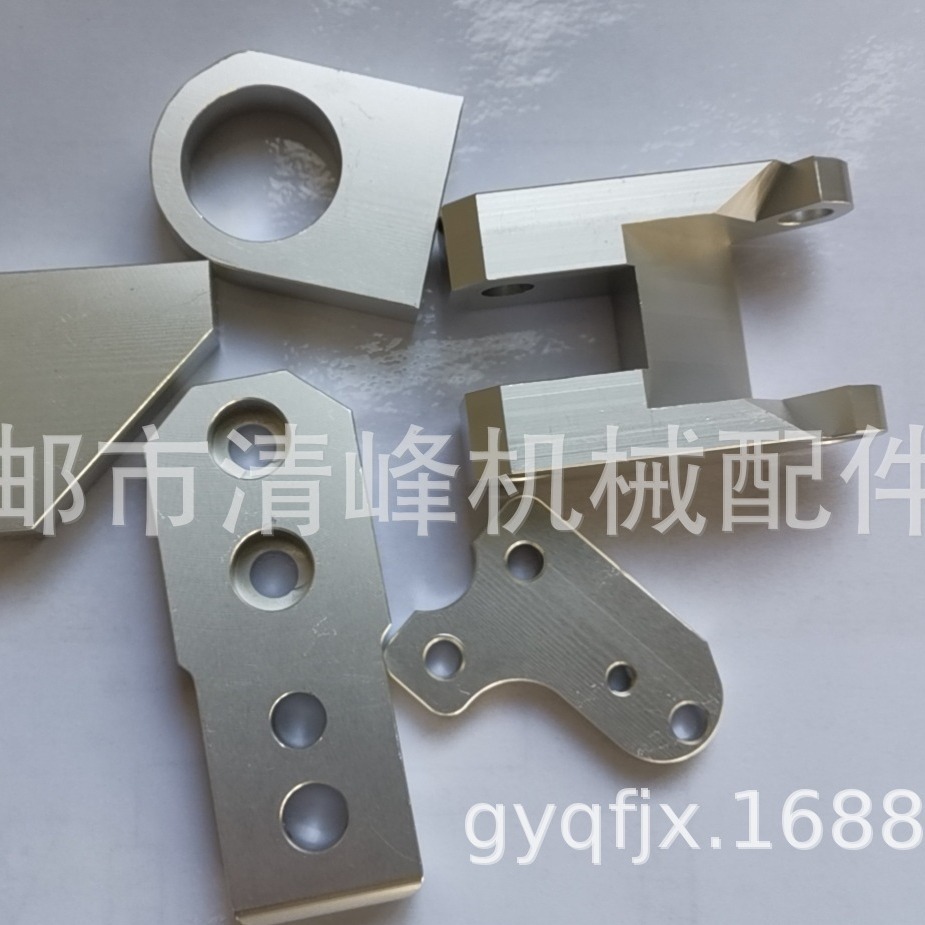 供应各种材质规格的异型件切削非标零件传动轴