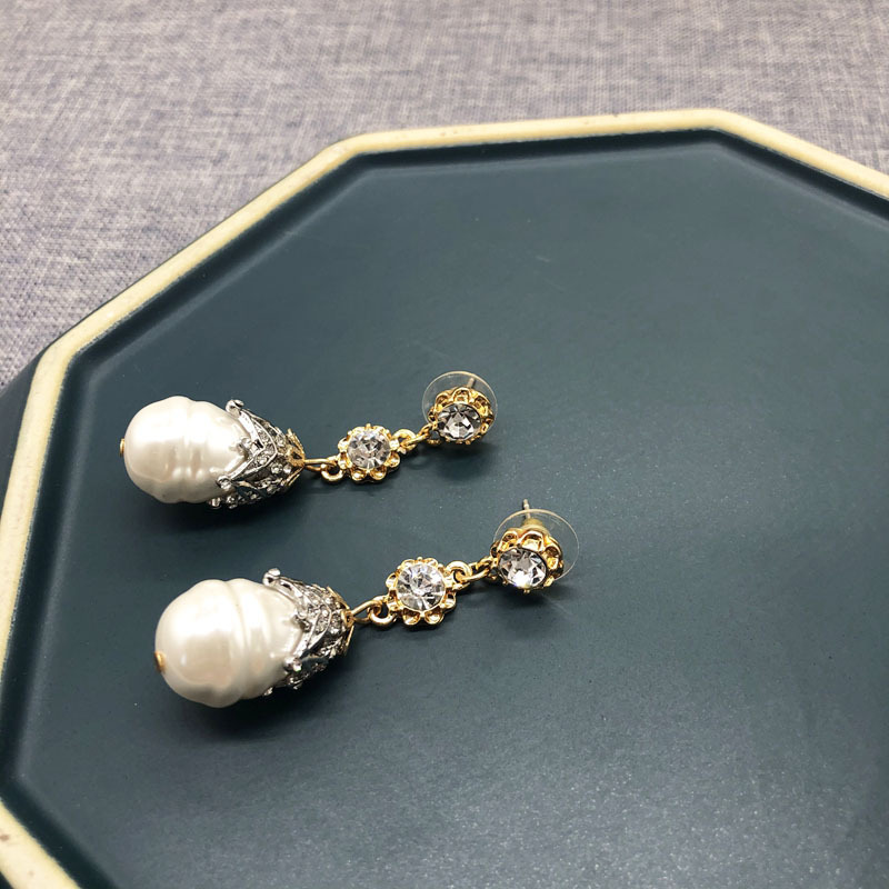 16g Weight Alloy Ear Needle Material Earrings Classification Anniversary Occasion Imitation Pearl, Alloy Material Printing Pattern Women'S Gender Vacation, Simple Style Style Silver Color Vacation Simple Style Printing Imitation Pearl Alloy Earrings 3