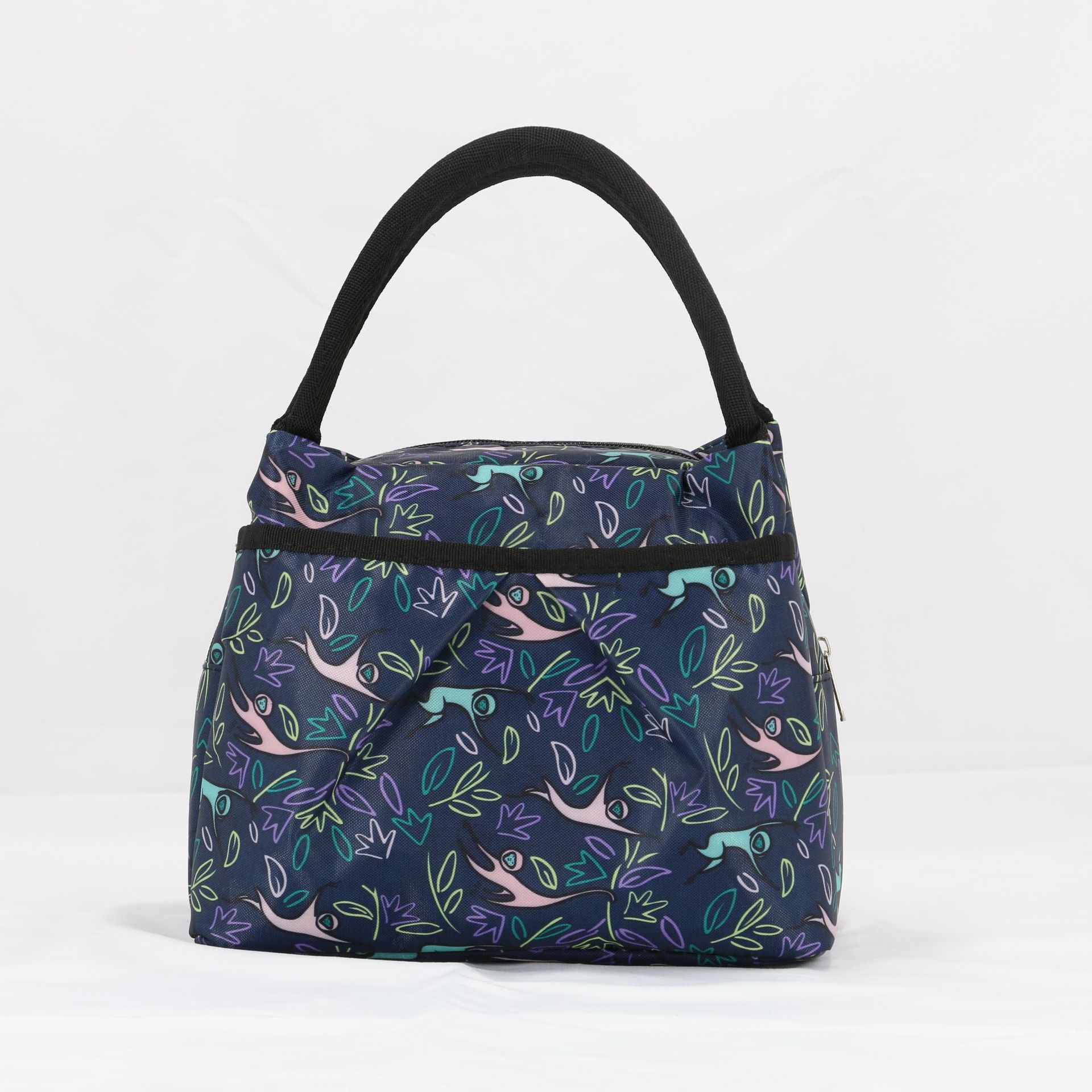 205 파란색 배경 녹색 잎