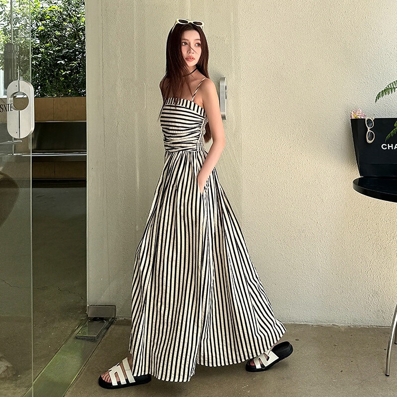 Light French-Style Black and White Vertical Striped Strapless Off-Shoulder A-Line Long Dress for Tall Individuals, Vacation Style Light French-Style Black and White Vertical Striped Strapless Off-Shoulder A-Line Long Dress for Tall Individuals, Vacation Style