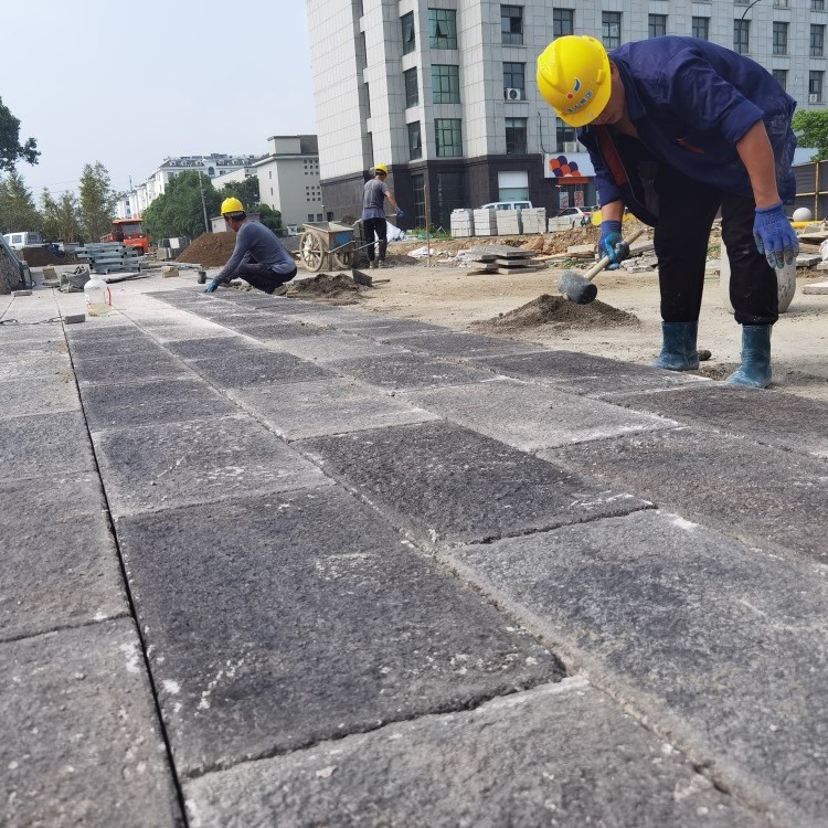美丽乡村铺地老石板武康石800*400*50预制混凝土做旧