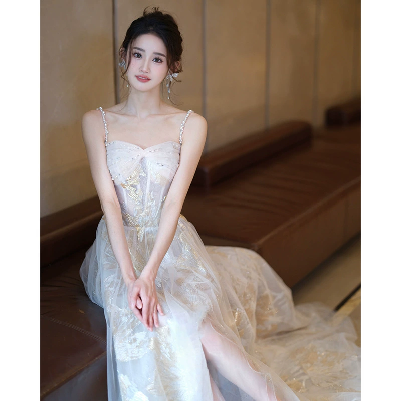 Summer cocktail evening dress, lifting effect