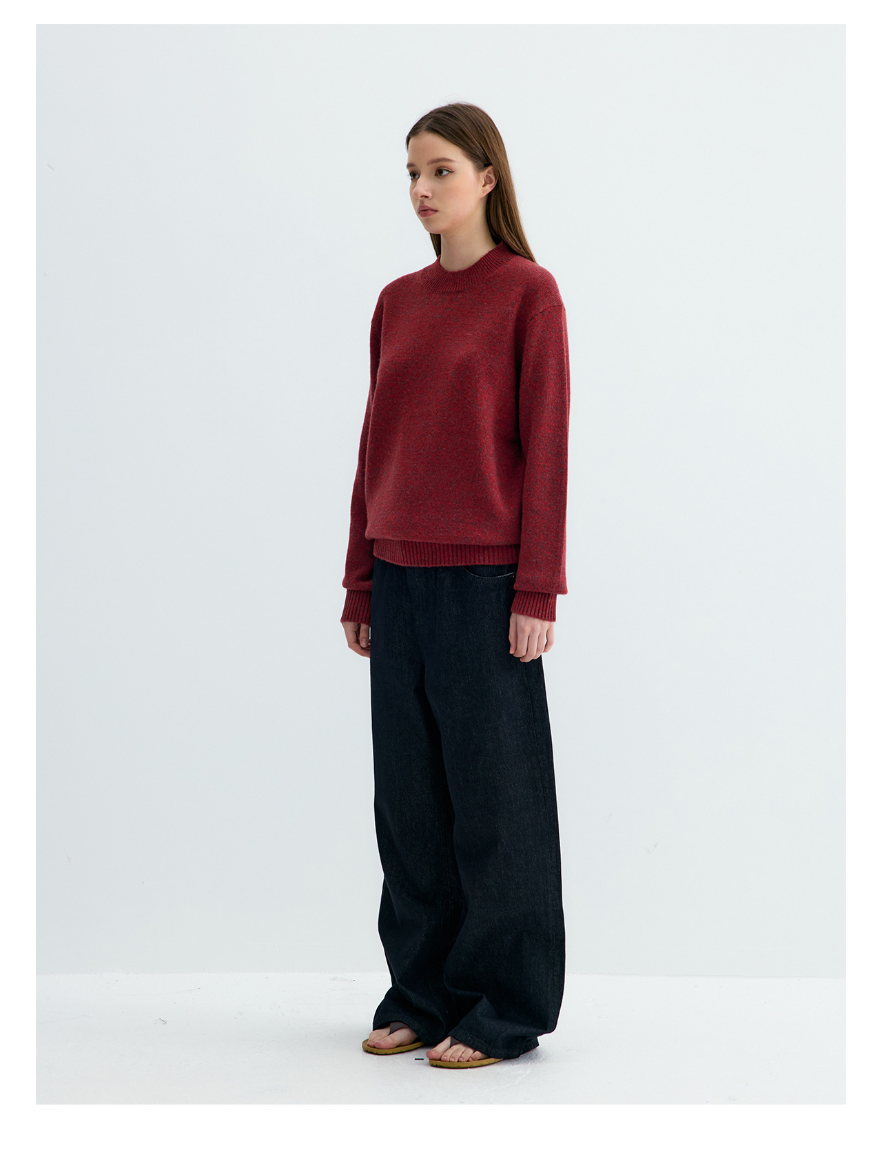 UNF 430g Snowflake Crewneck Wool Sweater