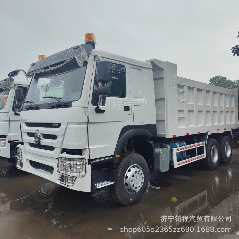 SINOTRUK dump truck cross-border export HOWO dump truck HOWO 6×4 self-unloading tractor truck