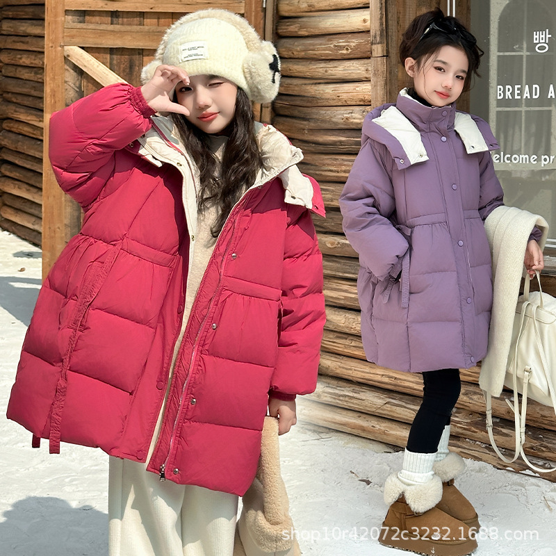 Girls' down jacket, 2024 new style, fashionable mid-length, thickened white duck down, winter down coat for medium and large children.