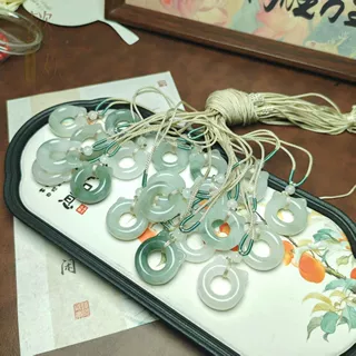 爆款天然小猫耳朵玉石吊坠天山翠平安环甜甜圈玉石平安扣吊坠批发