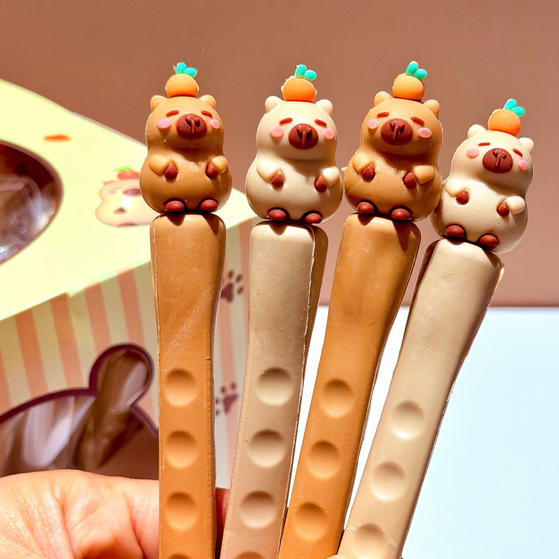 Cute cubierta de lápiz carpi borracha nueva protección de lápiz para estudiantes de papelería para regalos de vacaciones