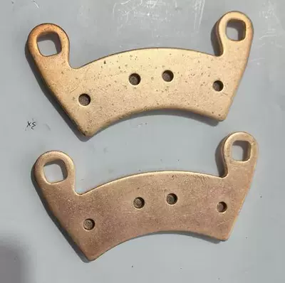 Rzr Xp4 1000, Tormoz supportları