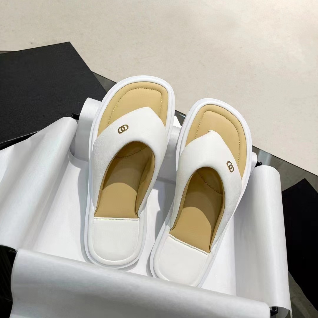 Versión de piel de oveja ~ Chanclas de pan de cuero para mujer en verano