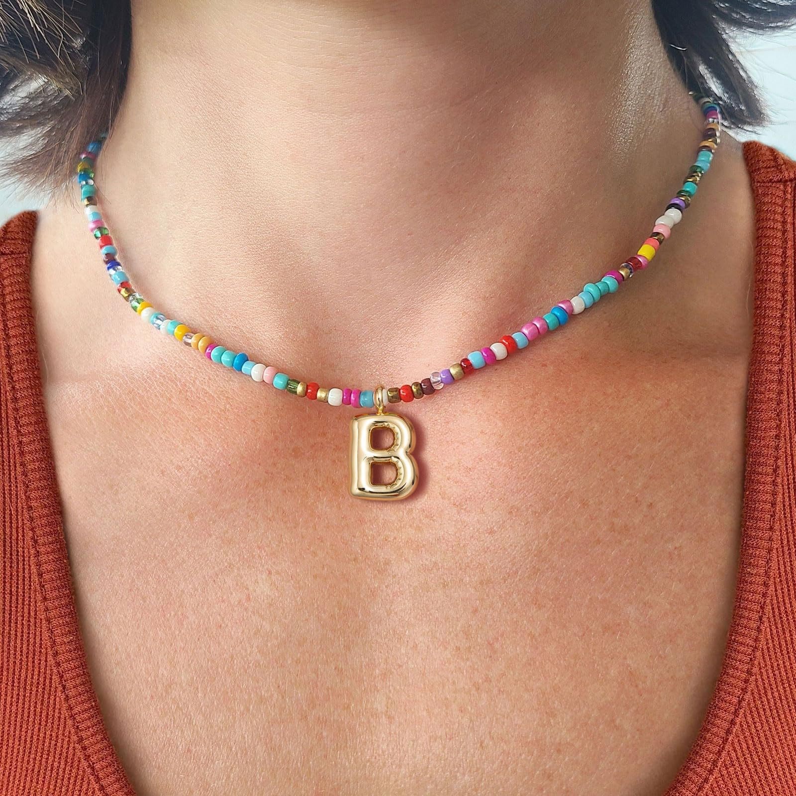 26 letras coloridas burbujas de arroz collar estilo bohemio joyas de dopamina collares