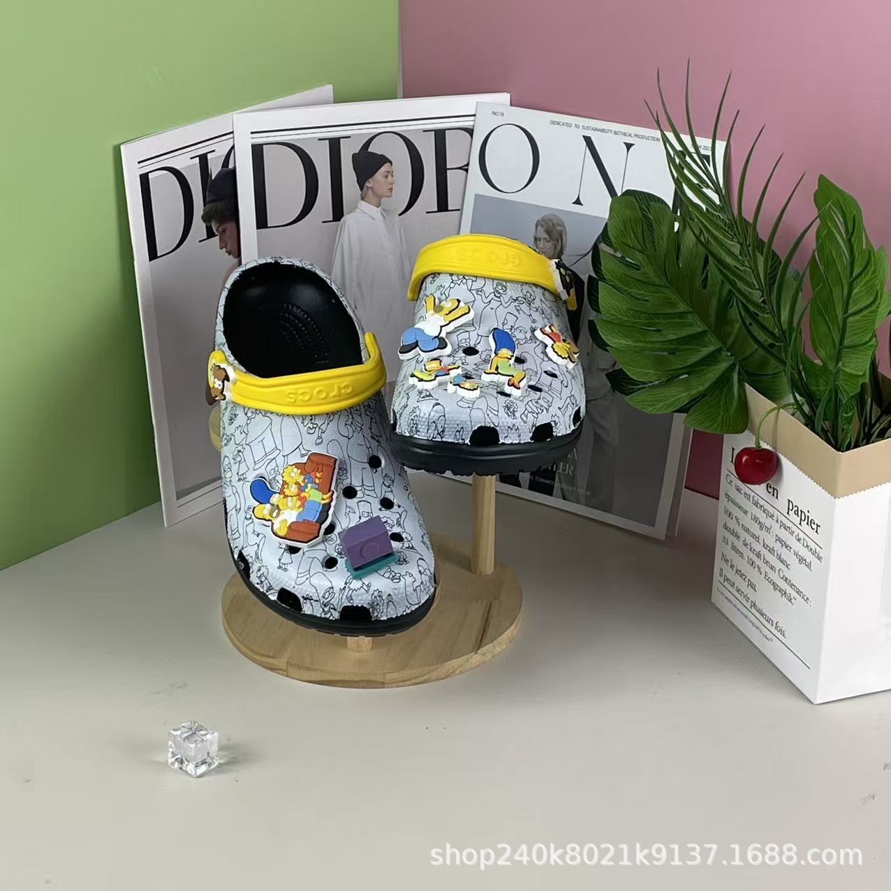 Sandalias tipo Crocs con estampado de Simpson, para familia/niños