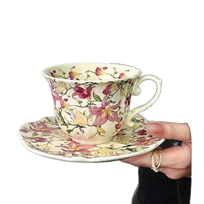 高颜值复古法式陶瓷杯百合花油画般咖啡杯碟套装下午茶拿铁马克杯|undefined
