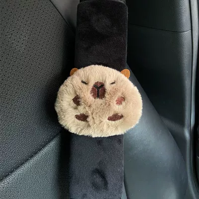 Kapibala Little Red Book Seat Belt Shoulder Pad Decorative Cover Doll Cute Cartoon Car Decoration Car (Sürətlər qutusu və əl tormozu başlıqları) - capybara-head-black-shoulder-pads-1-pack