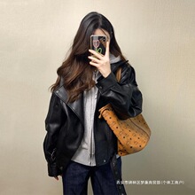 �羳�̺�ɫƤ������Ů5���＾�A�˿��S�LС���ӱ��C܇���|���]