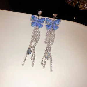 33 aguja de plata con diamantes, lazo de cristal de zircon, perlas y flecos