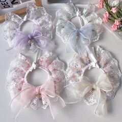 韓系の小さい花の蝶結びのペットはアンドロメダのレースの猫の首輪の犬の夏の通気性のタオルを囲んでいます。