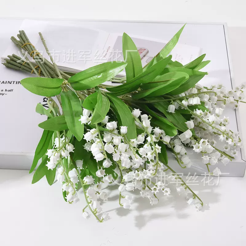 欧式ins风小清新仿真手捧铃兰花婚庆手捧花束软胶塑料铃兰假花