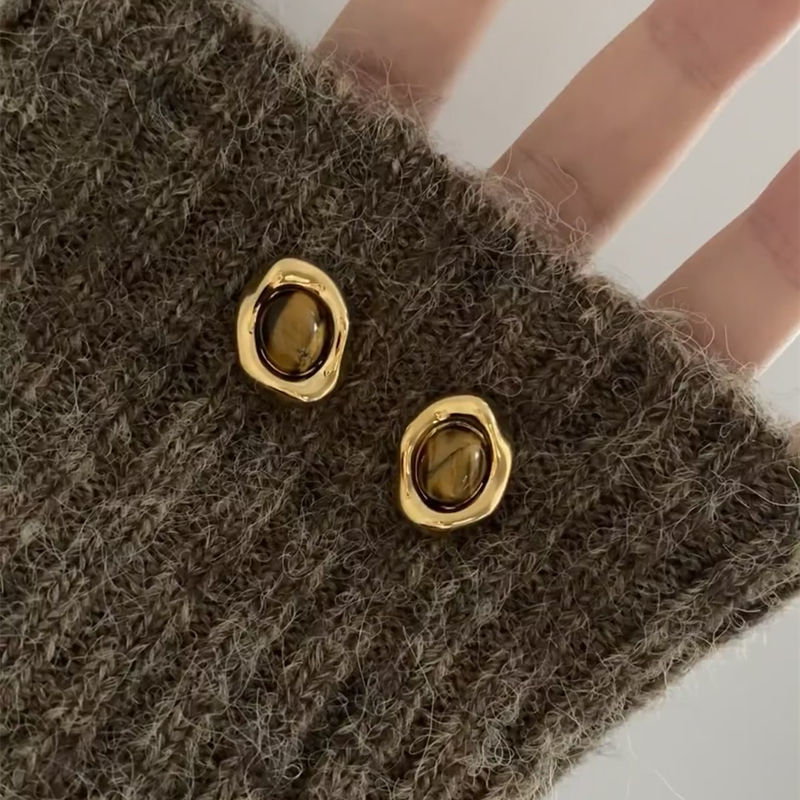 Meilad marrón caída orejas nicho femenino sensación de lujo ligero pendientes sin agujeros de orejas temperamento versátil otoño invierno orejas