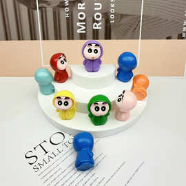 卡通立体蜡笔小新换装树脂 diy电脑办公桌摆件车内钥匙扣包包挂饰