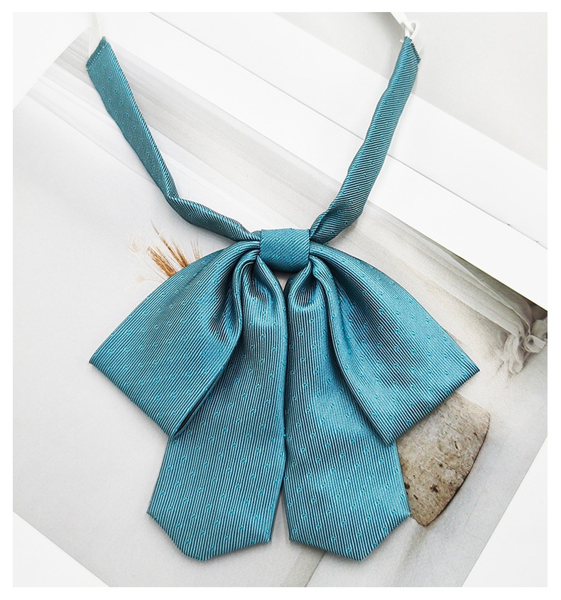 Punto de fabricante Pajarita de oreja colgante JK Pajarita de cuello de color sólido Estilo universitario japonés Chicas lindas con lazo Jacquard