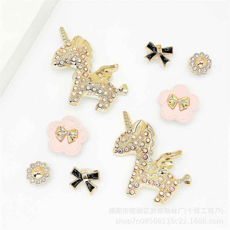 クロスボーダー 2025 下駄靴花装飾アクセサリー PVC ソフトプラスチック DIY 靴バックル卸売工場直接供給|undefined