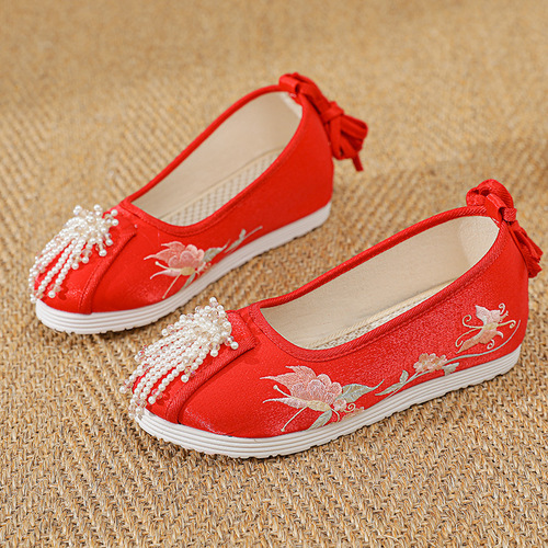 Antique embroidered shoes female bride hanfu shoes original pearl pendant national wind increased within single shoes cloth shoes