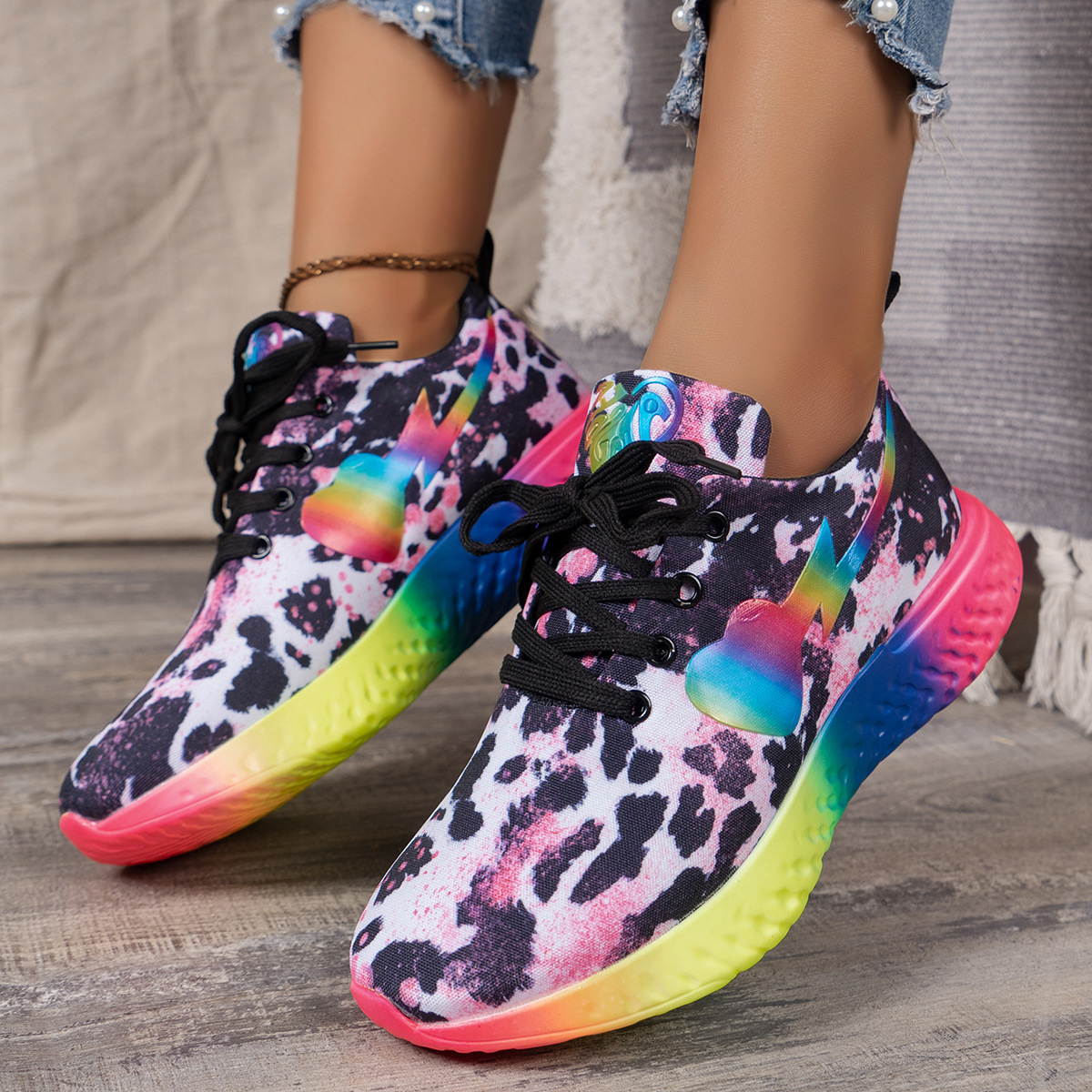Large size with leopard print front tie and round toe, women's rainbow sole sneakers_voghion.com