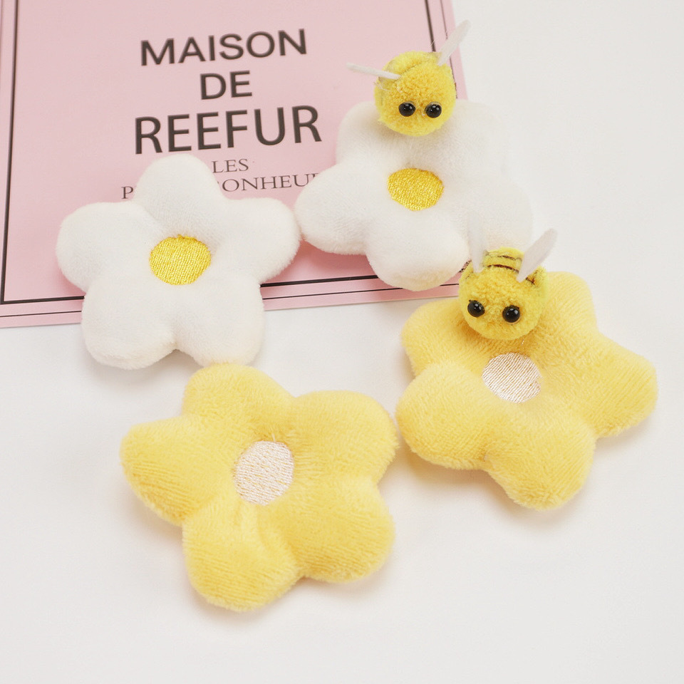 Nuevos accesorios de flores de abeja de peluche lindo, bolsos de ropa de bricolaje, accesorios para el cabello, bufandas, accesorios para broches