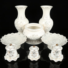 室内陶瓷白色浮雕莲花水果礼佛供水杯供盘香炉供花瓶陶瓷酥油灯