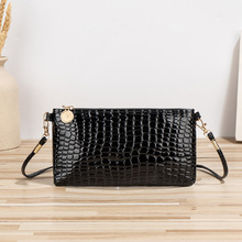新款鳄鱼纹手拿包迷你小方包女硬币包单肩斜挎包钥匙手机零钱包包