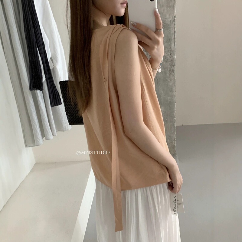 Mzi Studio Summer Style Korean Fresh and Simple Style Versatile Slimming Look Sleeveless Blouse with Fluttering Collar for Women 157365 Mzi Studio Summer Style Korean Fresh and Simple Style Versatile Slimming Look Sleeveless Blouse with Fluttering Collar for Women 157365