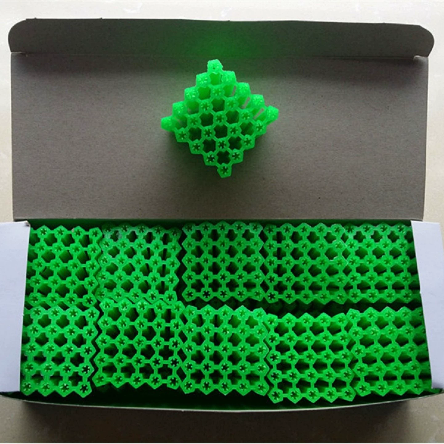 6 мм соединенная резиновая заглушка для первичного материала, полностью глазурованный пластик с частицами резины, болт зеленой расширительной трубы 6 мм, оригинальная Расширительная заглушка 6 #