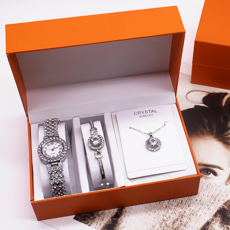 5pcs / set reloj de pulsera nuevo reloj de pulsera damas collar conjunto de comercio exterior reloj de cuarzo conjunto de cinco piezas