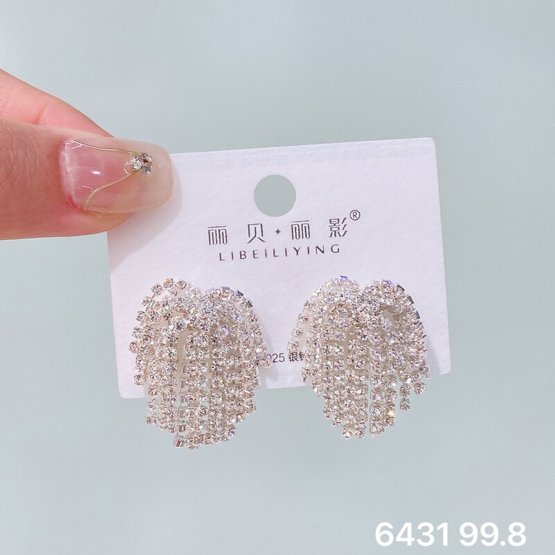 丽贝丽影欧美时尚大气重属个性冷淡风花朵几何耳环小众高级感耳饰|undefined