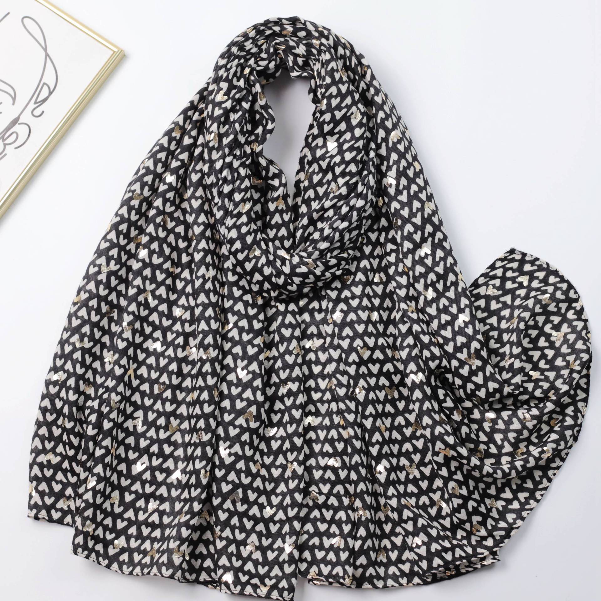 烫金指尖桃心外贸跨境直播印花丝巾秋冬男女同款百搭保暖围巾披肩