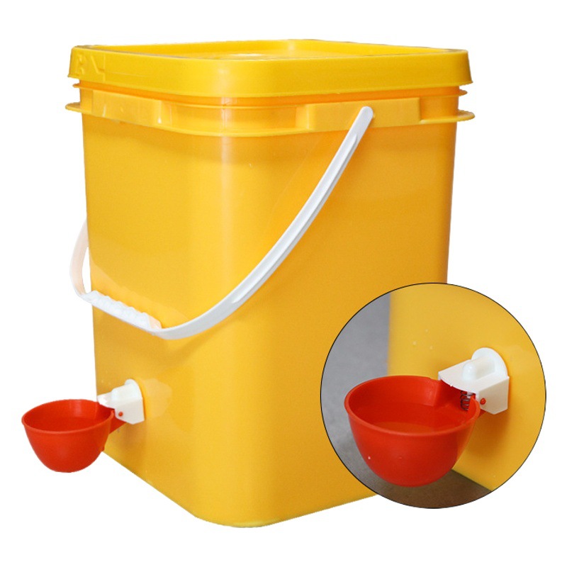 Bebedero automático para aves de corral en existencia, dispensador automático de agua para pollos, venta al por mayor, taza de agua para pollos, bebedero para pollos