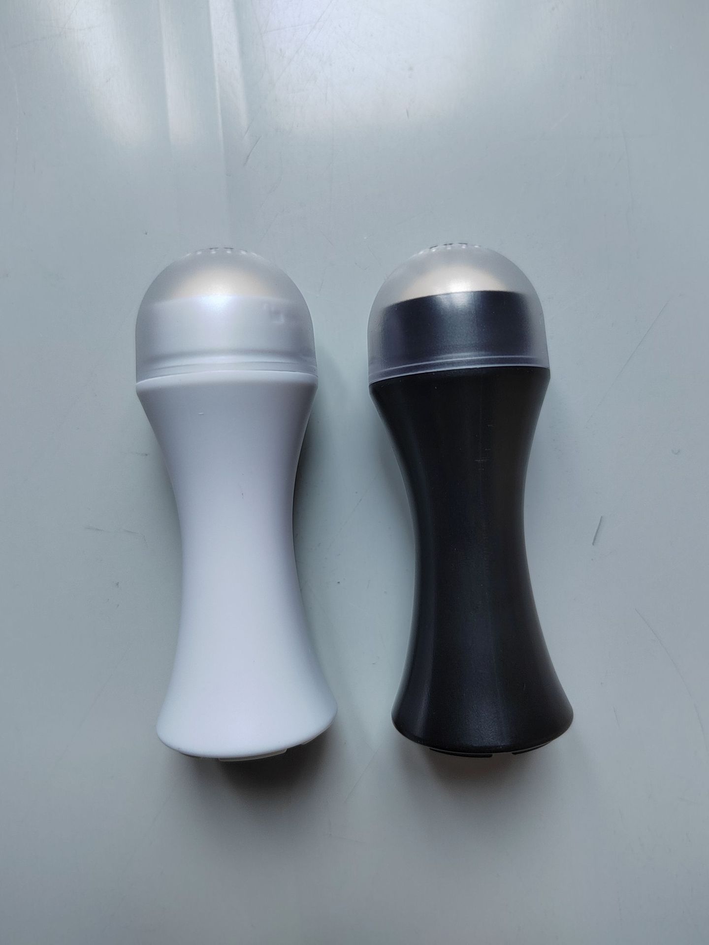 Revlon Rolo Facial Vulcânico - Image 2