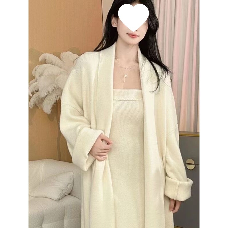 French-style, elegant, and gentle long knit coat and dress set, new autumn/winter collection, two-piece outfit, gray