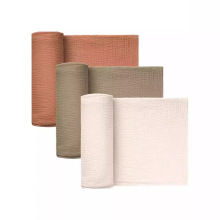 跨境muslin婴儿纱布浴巾纯色棉纱新生儿包被包巾双层宝宝襁褓毯