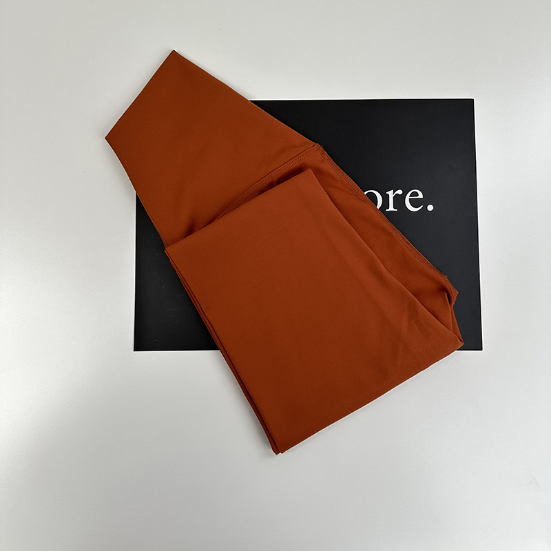 レッドブラウン