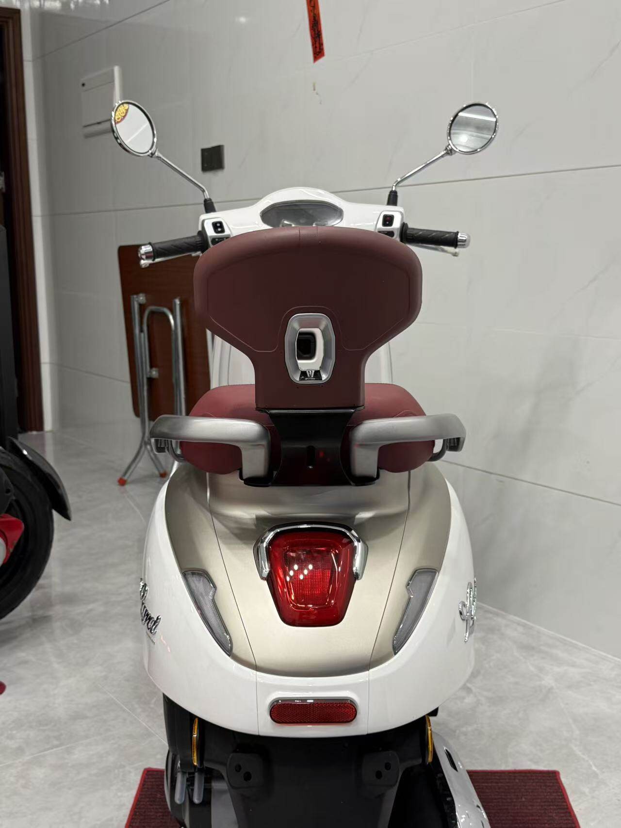 Suitable for Haojue Lumi125 Modified Rear Backrest, Rear Seat Lumbar Support, Passenger Backrest, Humpback Backrest, Cushion