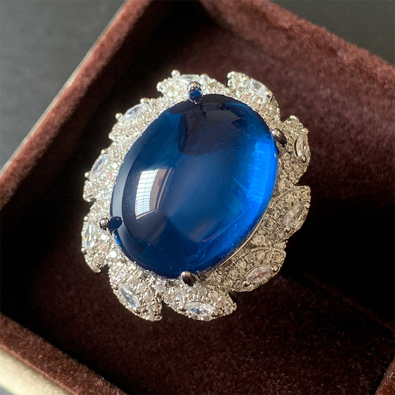 2024 Nueva joyería Zhuang Shengsheng, fondo de cobre, corindón chapado en oro, hielo, temperamento fluorescente, conjunto de calcedonia 15*20