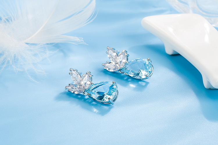 Fashion Water Droplets Copper Drop Earrings Inlay Zircon Copper Earrings 1 Pair