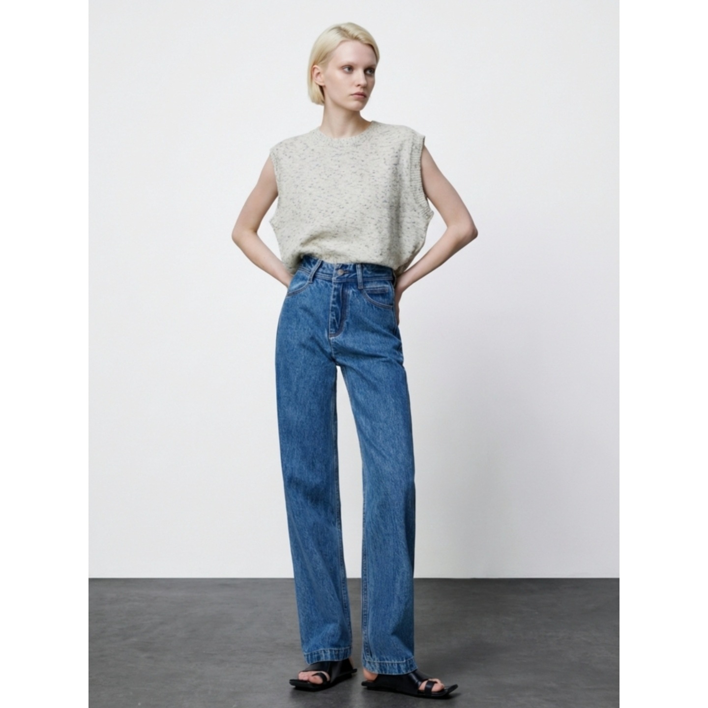 2026 Women's Jeans Spring New Style Light Luxury Texture High-Quality Fabric Makes You Look Taller and Slimmer Three-Color High-Waisted Straight-Leg Pants