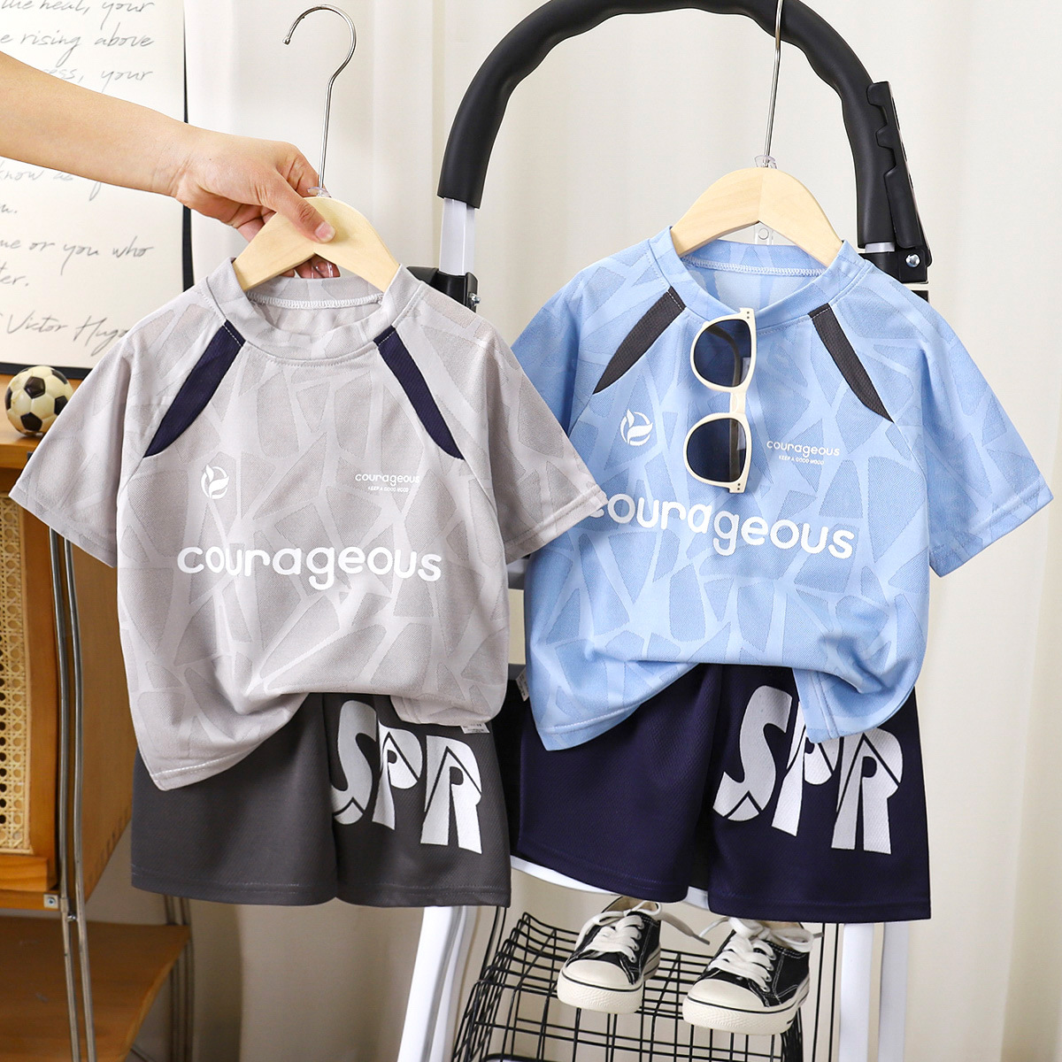 Traje deportivo para niños pantalones cortos de manga corta de secado rápido de verano moda transpirable nuevo traje de baloncesto para niños ropa para niños de dos piezas