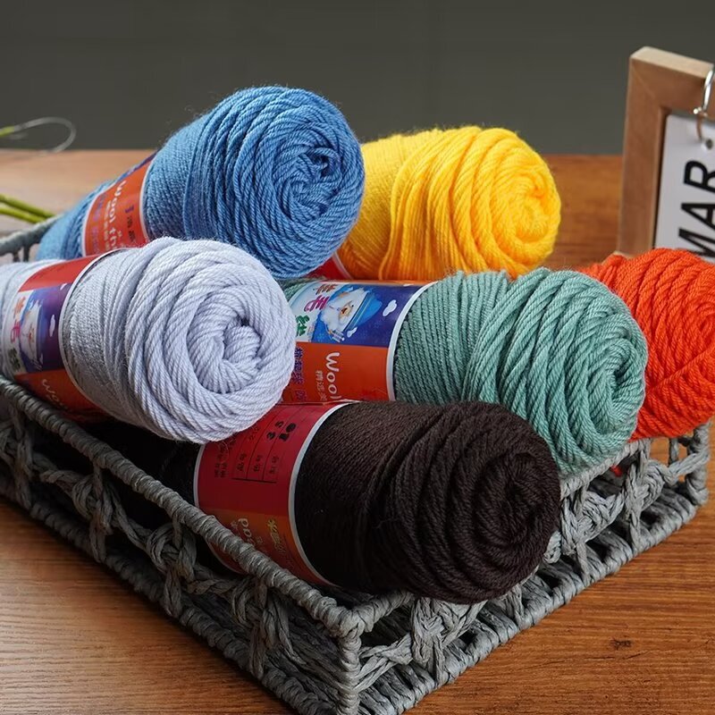 Hand-Knitted Crochet Hook Hat Scarf Shawl Coat Slippers Wool Group 212 Medium-thick Wool