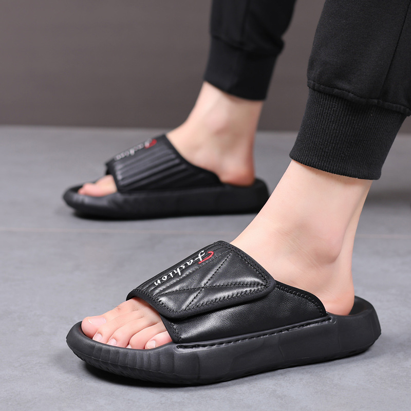 La primera capa de piel de cordero de verano nuevas zapatillas de hombre, zapatillas de cuero transpirables, zapatillas de playa para hombres, zapatillas frías para hombres