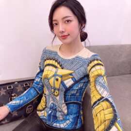 2026秋季新款时尚复古马术定位印花圆领长袖T恤女弹力打底衫上衣