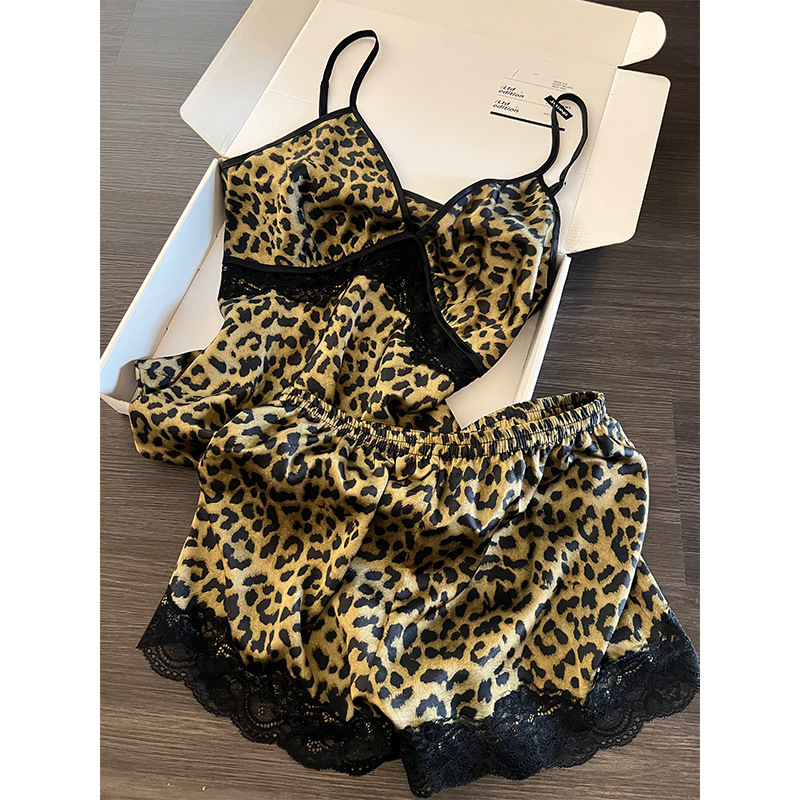 French-Style Pure Desire Leopard Print Ice Silk Pajamas for Women, Summer Sexy Lace Patchwork Camisole Shorts Loungewear Set French-Style Pure Desire Leopard Print Ice Silk Pajamas for Women, Summer Sexy Lace Patchwork Camisole Shorts Loungewear Set